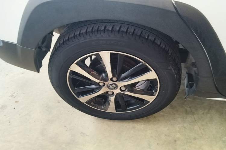 Used Toyota YARiS L Zhi Xuan 2022 X-Trail 1.5L CVT Leading PLUS Edition Right Rear Wheel Hub