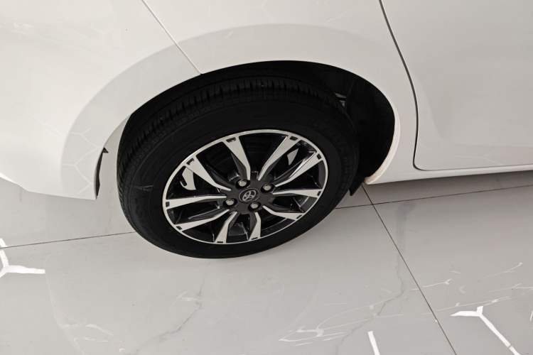 Used Toyota YARiS L Zhi Xuan 2022 1.5L CVT Luxury PLUS Edition Right Rear Wheel Hub