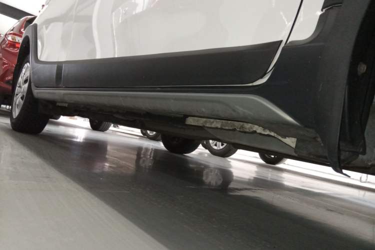 Used Toyota YARiS L Zhi Xuan 2022 X-Trail 1.5L CVT Leading PLUS Edition Right Side Sill
