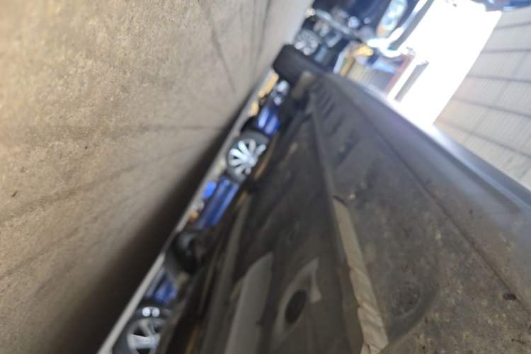 Used Toyota YARiS L Zhi Xuan 2022 X-Trail 1.5L CVT Luxury PLUS Edition Right Side Sill