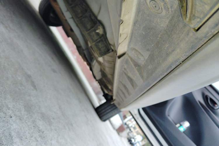 Used Toyota YARiS L Zhi Xuan 2022 X-Trail 1.5L CVT Leading PLUS Edition Right Side Sill