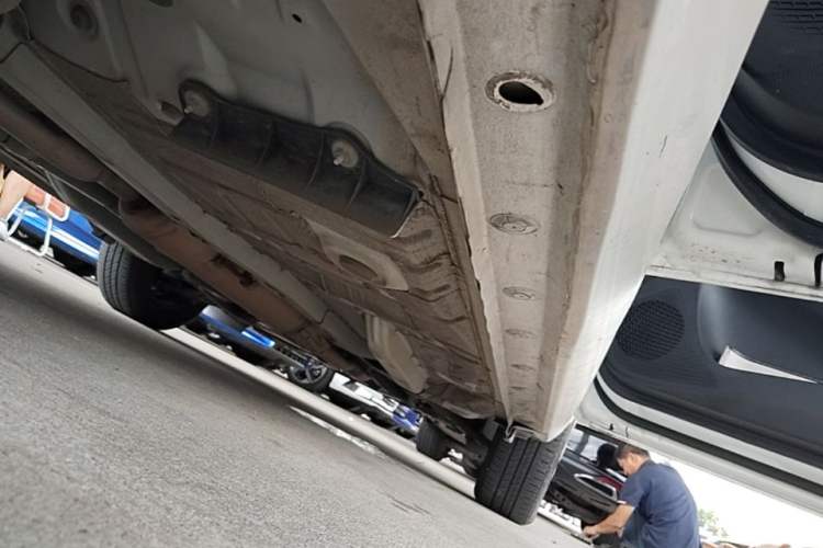 Used Toyota YARiS L Zhi Xuan 2022 1.5L CVT Leading PLUS Edition Right Side Sill