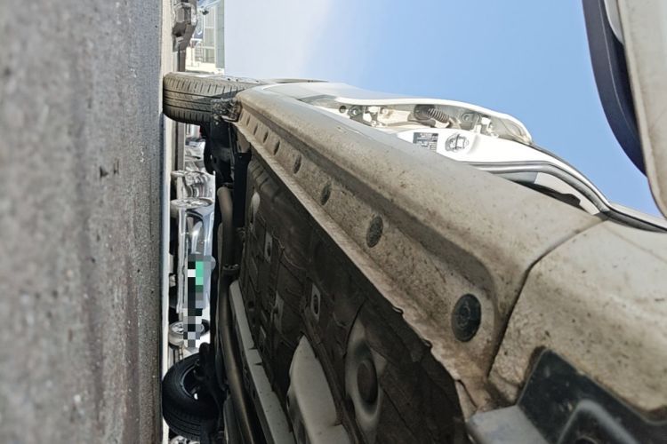 Used Toyota YARiS L Zhi Xuan 2022 1.5L CVT Leading PLUS Edition Right Side Sill