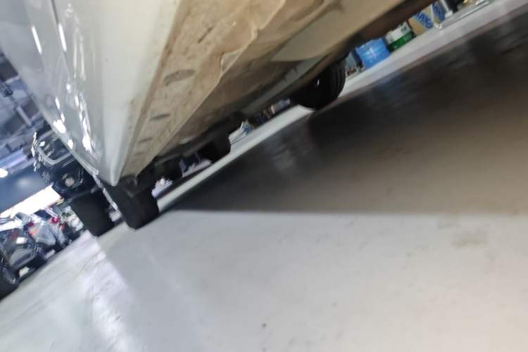 Used Toyota YARiS L Zhi Xuan 2022 1.5L CVT Leading PLUS Edition Right Side Sill