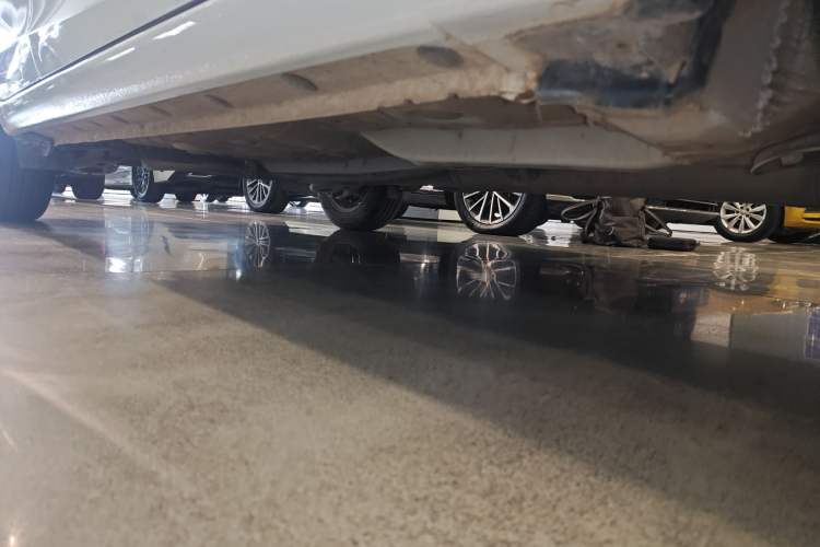 Used Toyota YARiS L Zhi Xuan 2022 1.5L CVT Leading PLUS Edition Right Side Sill