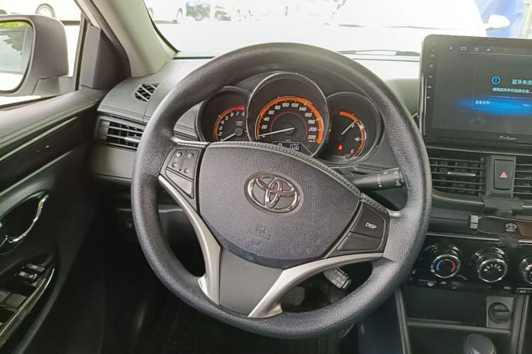 Used Toyota YARiS L Zhi Xuan 2022 X-Trail 1.5L CVT Luxury PLUS Edition Steering Wheel