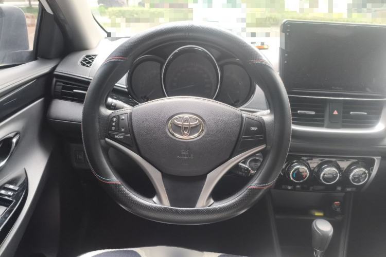 Used Toyota YARiS L Zhi Xuan 2022 X-Trail 1.5L CVT Luxury PLUS Edition Steering Wheel
