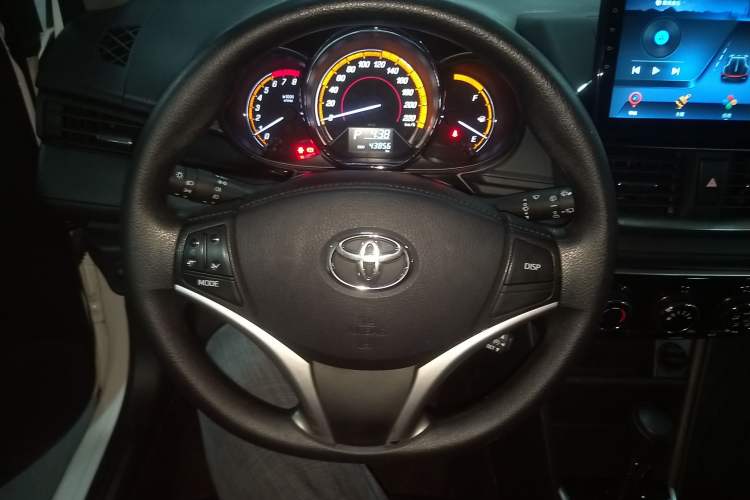 Used Toyota YARiS L Zhi Xuan 2022 X-Trail 1.5L CVT Luxury PLUS Edition Steering Wheel