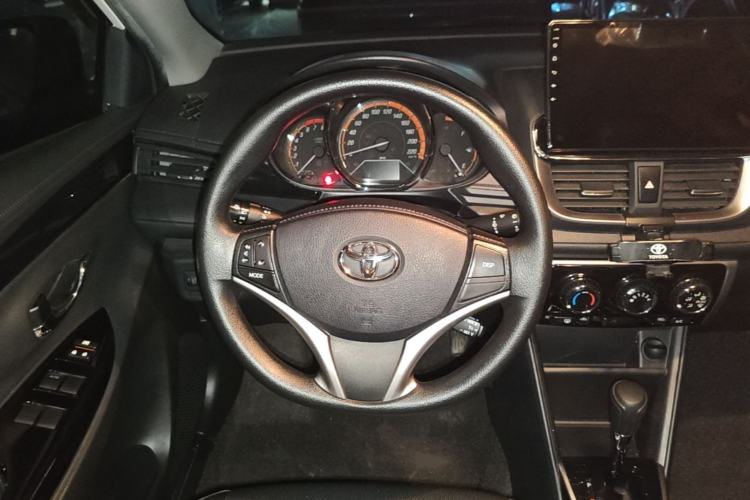 Used Toyota YARiS L Zhi Xuan 2022 X-Trail 1.5L CVT Luxury PLUS Edition Steering Wheel