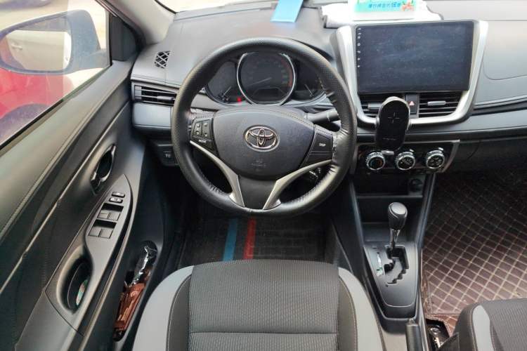 Used Toyota YARiS L Zhi Xuan 2022 X-Trail 1.5L CVT Leading PLUS Edition Steering Wheel