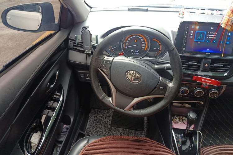 Used Toyota YARiS L Zhi Xuan 2022 X-Trail 1.5L CVT Luxury PLUS Edition Steering Wheel