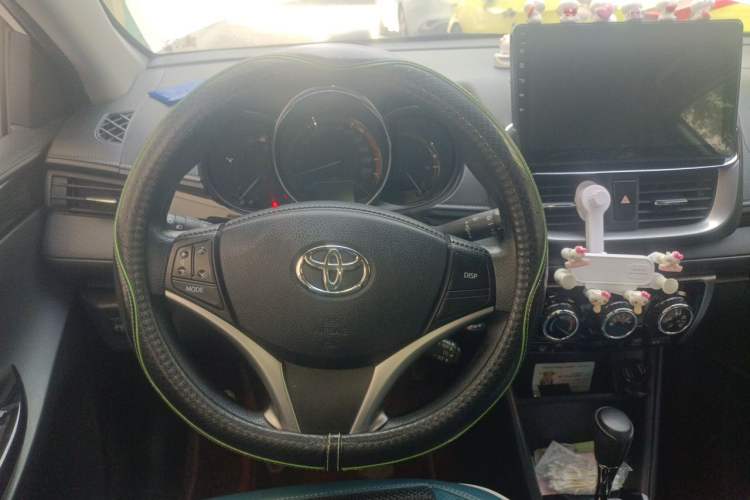 Used Toyota YARiS L Zhi Xuan 2022 X-Trail 1.5L CVT Leading PLUS Edition Steering Wheel