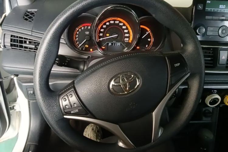 Used Toyota YARiS L Zhi Xuan 2022 X-Trail 1.5L CVT Leading PLUS Edition Steering Wheel