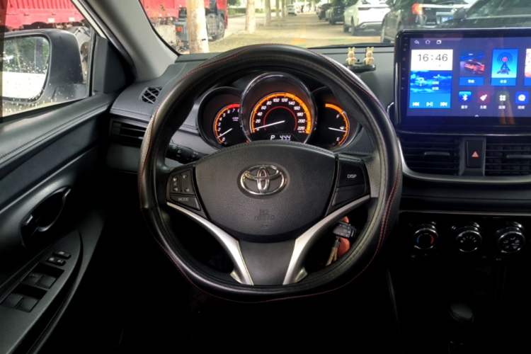 Used Toyota YARiS L Zhi Xuan 2022 X-Trail 1.5L CVT Leading PLUS Edition Steering Wheel