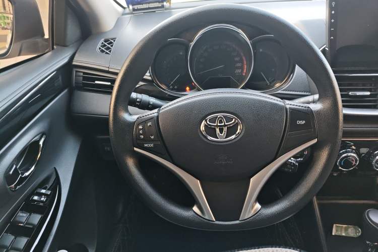 Used Toyota YARiS L Zhi Xuan 2022 X-Trail 1.5L CVT Luxury PLUS Edition Steering Wheel