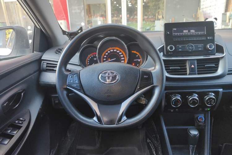 Used Toyota YARiS L Zhi Xuan 2022 X-Trail 1.5L CVT Leading PLUS Edition Steering Wheel