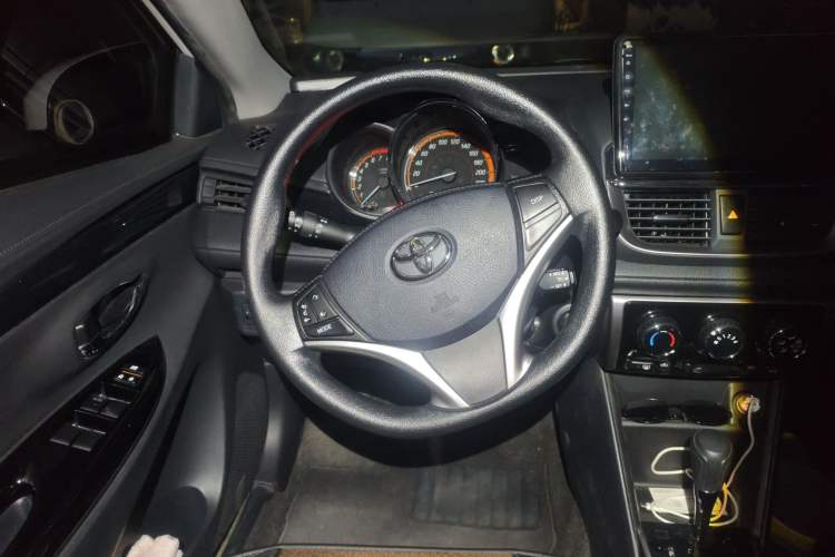 Used Toyota YARiS L Zhi Xuan 2022 X-Trail 1.5L CVT Luxury PLUS Edition Steering Wheel