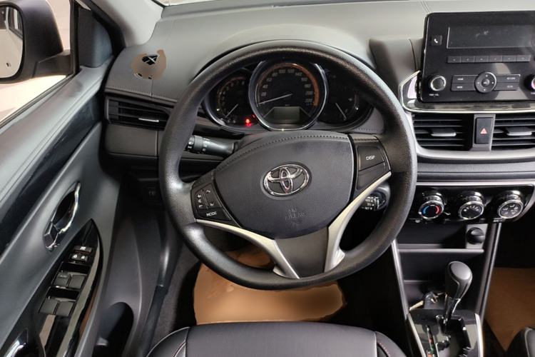 Used Toyota YARiS L Zhi Xuan 2022 X-Trail 1.5L CVT Luxury PLUS Edition Steering Wheel