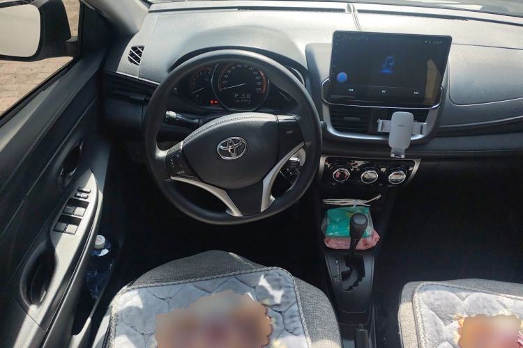 Used Toyota YARiS L Zhi Xuan 2022 X-Trail 1.5L CVT Leading PLUS Edition Steering Wheel