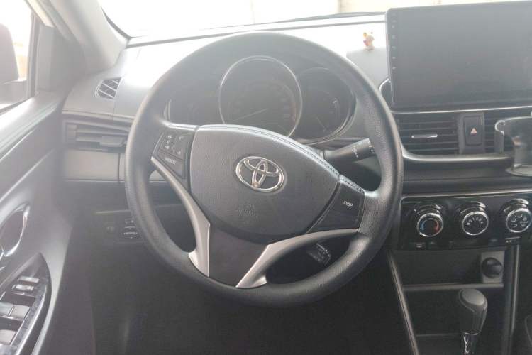 Used Toyota YARiS L Zhi Xuan 2022 X-Trail 1.5L CVT Luxury PLUS Edition Steering Wheel