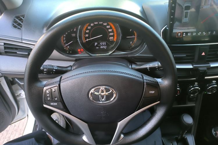 Used Toyota YARiS L Zhi Xuan 2022 X-Trail 1.5L CVT Leading PLUS Edition Steering Wheel