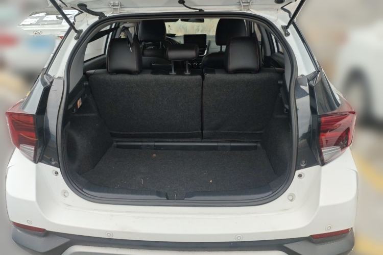 Used Toyota YARiS L Zhi Xuan 2022 X-Trail 1.5L CVT Leading PLUS Edition Trunk