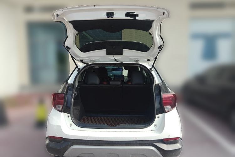 Used Toyota YARiS L Zhi Xuan 2022 X-Trail 1.5L CVT Leading PLUS Edition Trunk