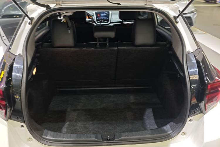 Used Toyota YARiS L Zhi Xuan 2022 X-Trail 1.5L CVT Luxury PLUS Edition Trunk