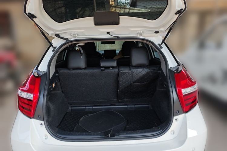 Used Toyota YARiS L Zhi Xuan 2022 1.5L CVT Leading PLUS Edition Trunk