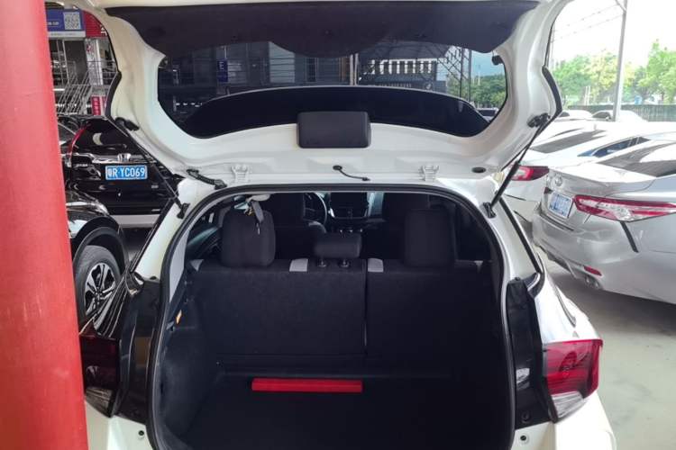 Used Toyota YARiS L Zhi Xuan 2022 X-Trail 1.5L CVT Leading PLUS Edition Trunk