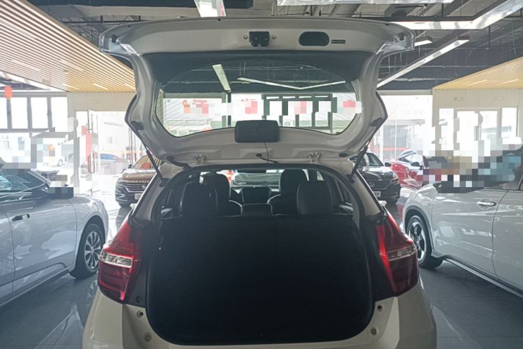 Used Toyota YARiS L Zhi Xuan 2022 1.5L CVT Leading PLUS Edition Trunk