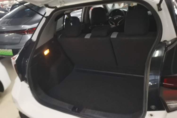 Used Toyota YARiS L Zhi Xuan 2022 X-Trail 1.5L CVT Leading PLUS Edition Trunk