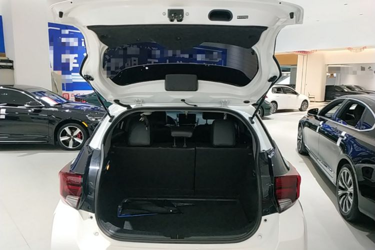 Used Toyota YARiS L Zhi Xuan 2022 X-Trail 1.5L CVT Luxury PLUS Edition Trunk