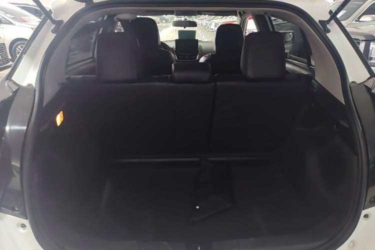 Used Toyota YARiS L Zhi Xuan 2022 X-Trail 1.5L CVT Luxury PLUS Edition Trunk