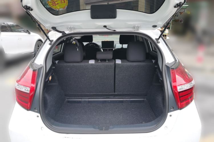 Used Toyota YARiS L Zhi Xuan 2022 1.5L CVT Leading PLUS Edition Trunk