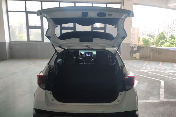 Used Toyota YARiS L Zhi Xuan 2022 X-Trail 1.5L CVT Luxury PLUS Edition Trunk