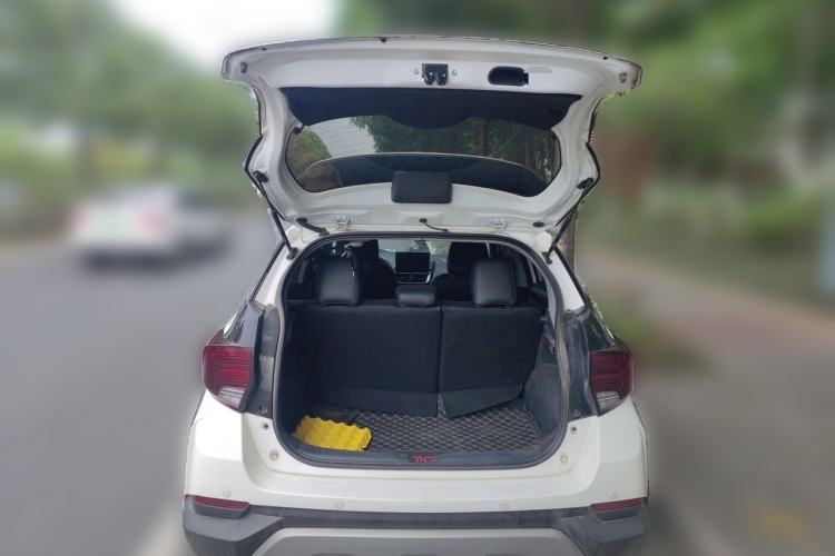 Used Toyota YARiS L Zhi Xuan 2022 X-Trail 1.5L CVT Leading PLUS Edition Trunk