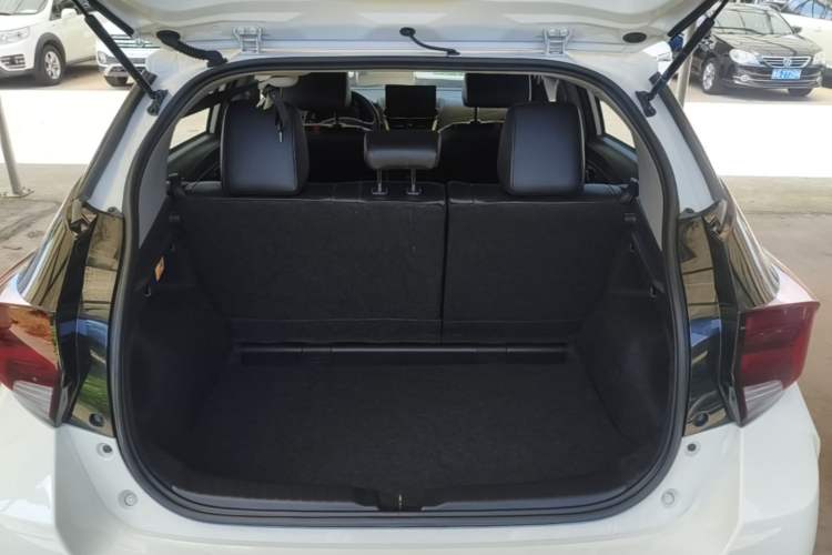Used Toyota YARiS L Zhi Xuan 2022 X-Trail 1.5L CVT Luxury PLUS Edition Trunk