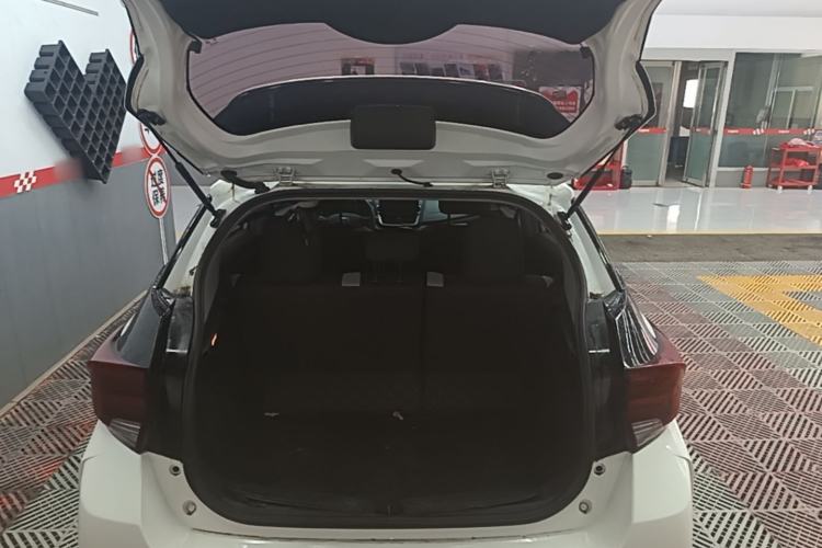 Used Toyota YARiS L Zhi Xuan 2022 X-Trail 1.5L CVT Leading PLUS Edition Trunk