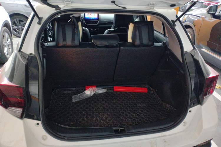 Used Toyota YARiS L Zhi Xuan 2022 X-Trail 1.5L CVT Luxury PLUS Edition Trunk
