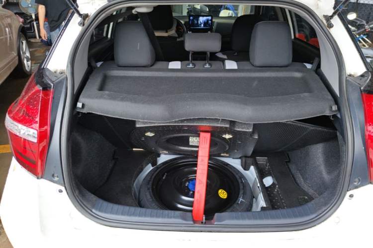 Used Toyota YARiS L Zhi Xuan 2022 1.5L CVT Leading PLUS Edition Trunk