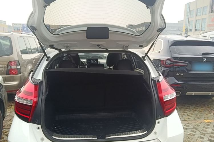 Used Toyota YARiS L Zhi Xuan 2022 1.5L CVT Leading PLUS Edition Trunk