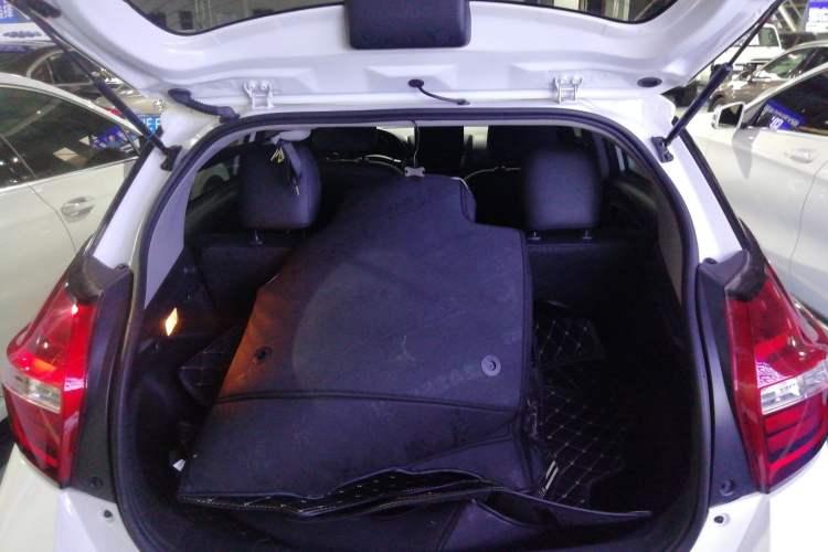 Used Toyota YARiS L Zhi Xuan 2022 1.5L CVT Leading PLUS Edition Trunk