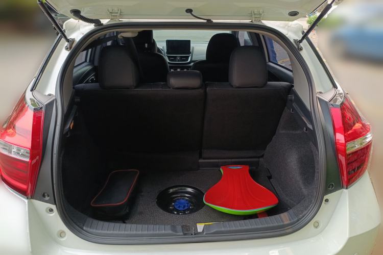 Used Toyota YARiS L Zhi Xuan 2022 1.5L CVT Leading PLUS Edition Trunk