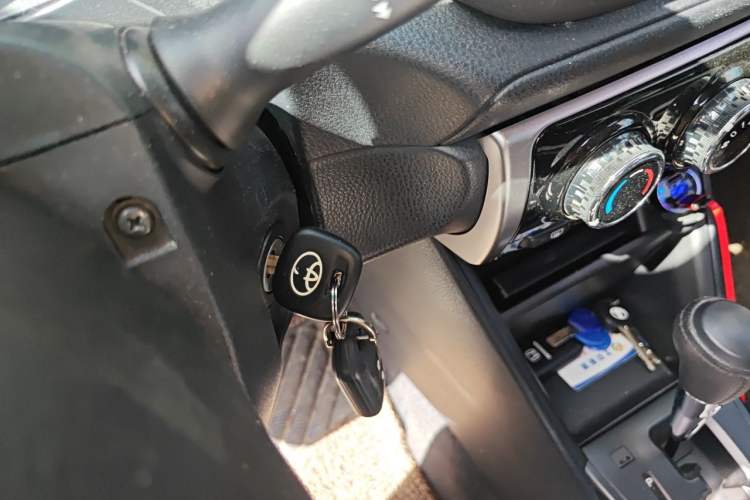 Used Toyota YARiS L Zhi Xuan 2022 1.5L CVT Leading PLUS Edition Vehicle Key
