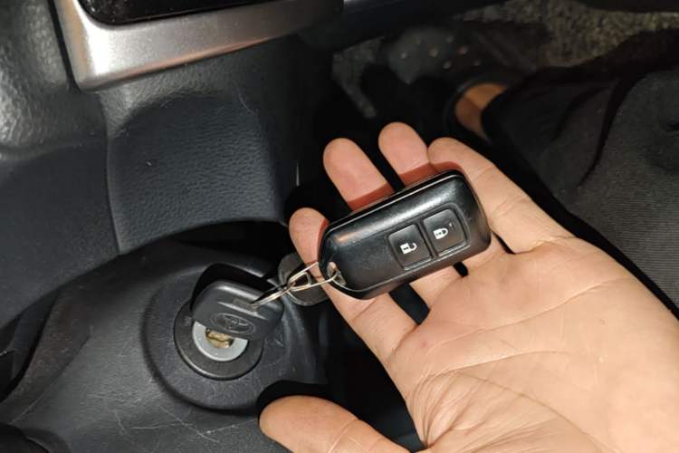 Used Toyota YARiS L Zhi Xuan 2022 1.5L CVT Leading PLUS Edition Vehicle Key