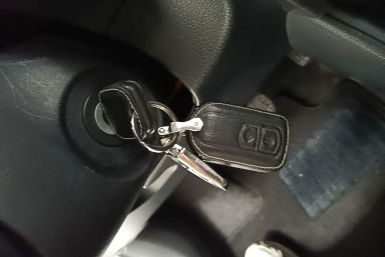 Used Toyota YARiS L Zhi Xuan 2022 1.5L CVT Leading PLUS Edition Vehicle Key