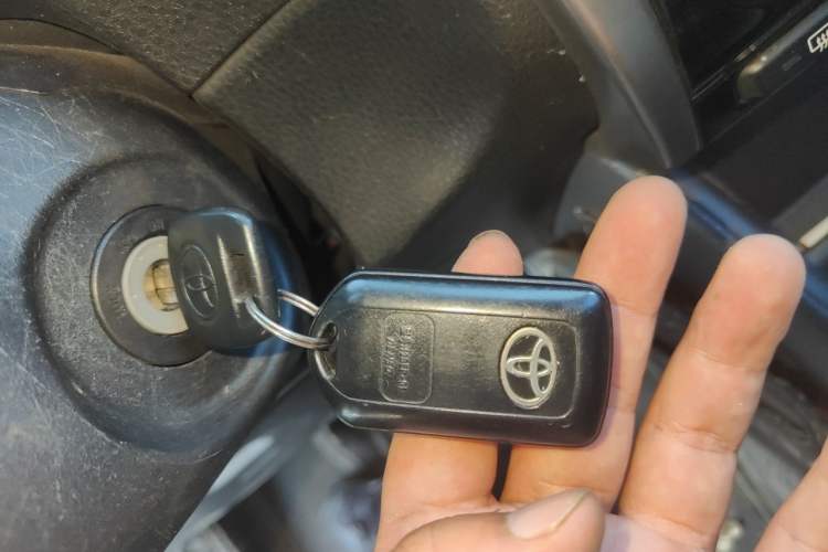Used Toyota YARiS L Zhi Xuan 2022 X-Trail 1.5L CVT Leading PLUS Edition Vehicle Key