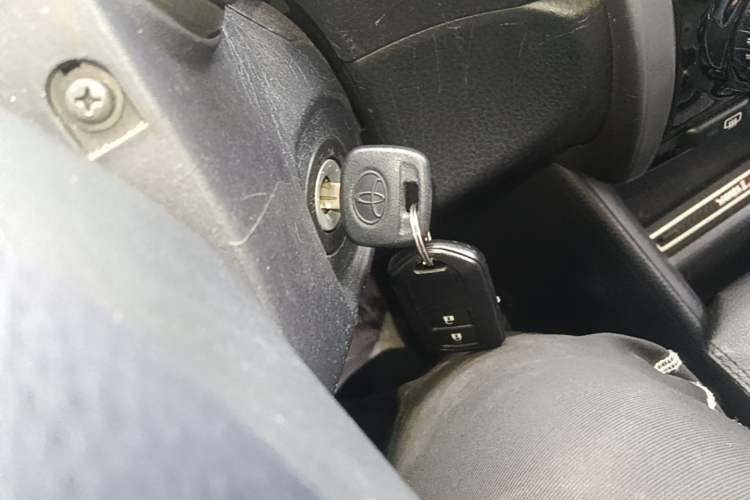 Used Toyota YARiS L Zhi Xuan 2022 1.5L CVT Leading PLUS Edition Vehicle Key