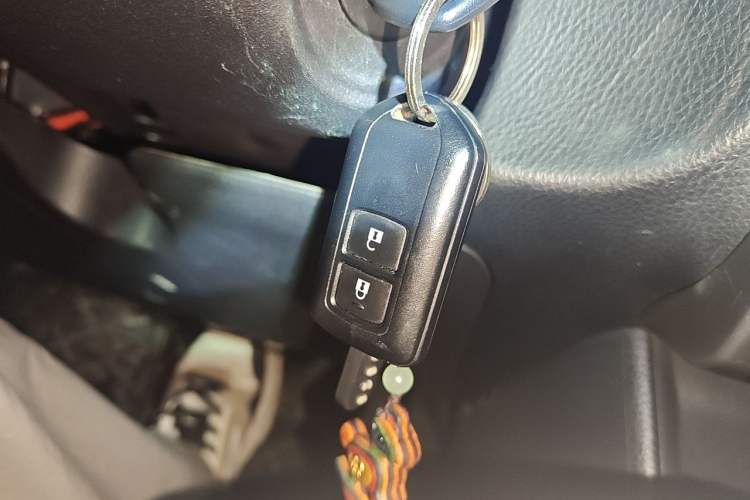 Used Toyota YARiS L Zhi Xuan 2022 X-Trail 1.5L CVT Leading PLUS Edition Vehicle Key